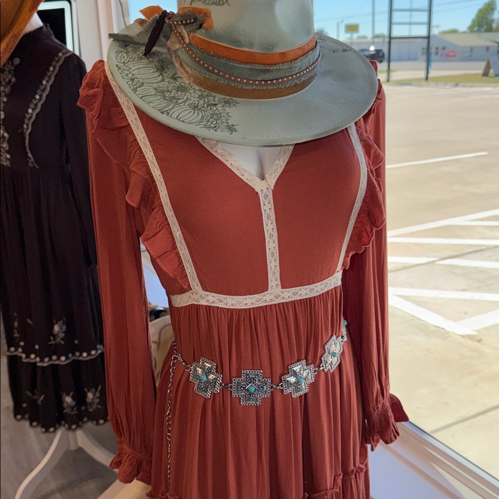Lace Inset Ruffle Dress - Picture 5 of 6